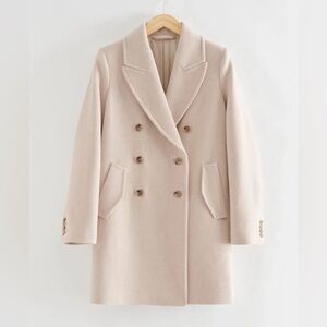 NEW & OTHER STORIES

Boxy Double-Breasted Wool Coat